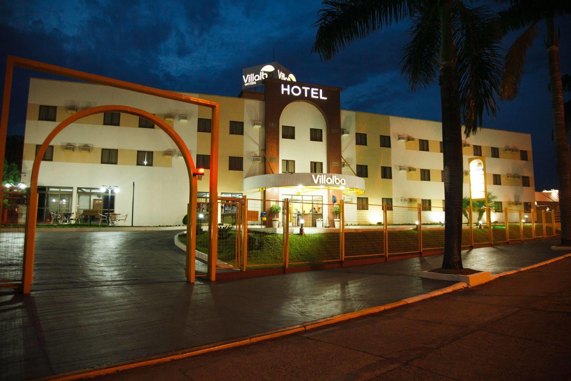 Villalba Hotel อูเบร์ลังเจีย ภายนอก รูปภาพ